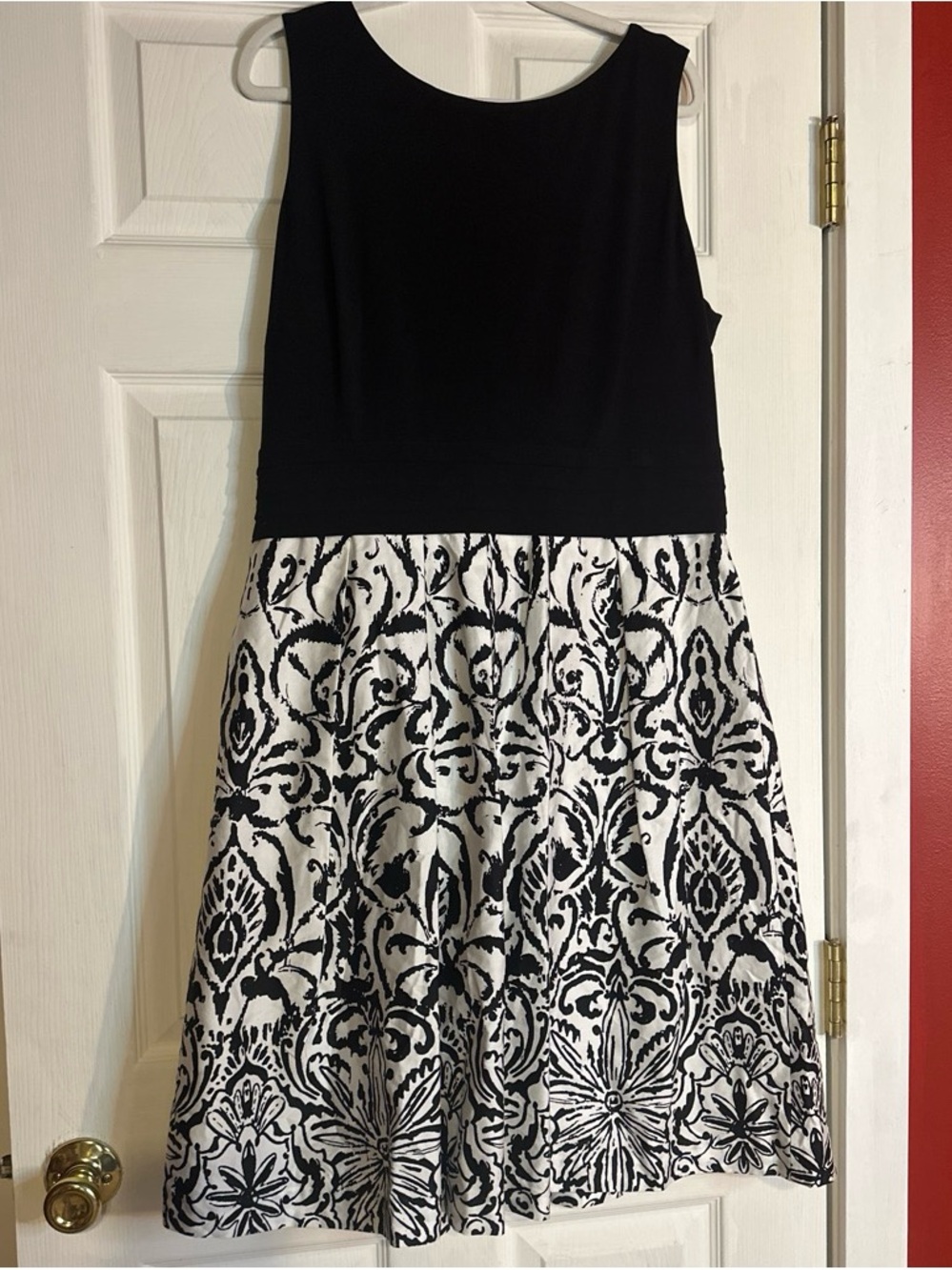 Lauren Ralph Lauren Black Bodice White Skirt with Pattern - Fit & Flare Dress